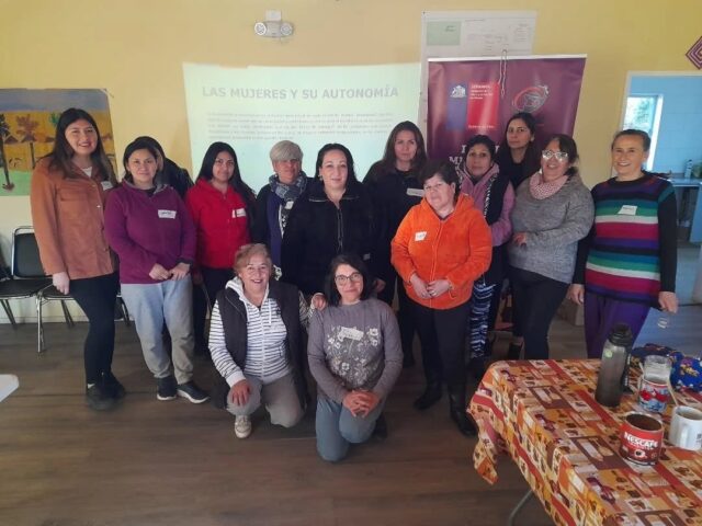 Mujeres de Freire participan de talleres relacionados a ciudadanía, acción colectiva y autonomía