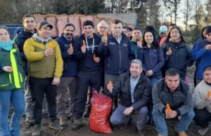 Ministro de Agricultura visitó a agricultores de Freire junto al alcalde de la comuna