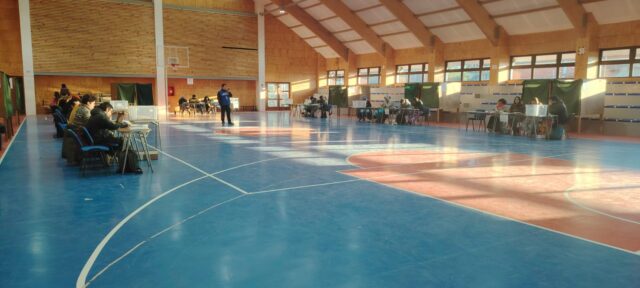 Jornada tranquila en local de votación del Liceo Bicentenario de Ciencias y Humanidades de Pitrufquén
