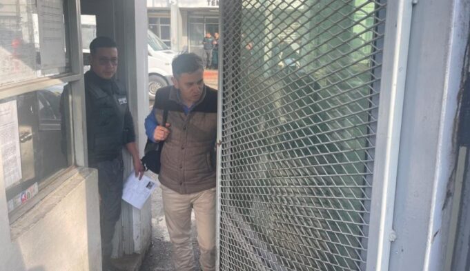 «Me voy contento y tranquilo»: Desaforado diputado Mauricio Ojeda abandona la cárcel de Temuco tras cambio de cautelar