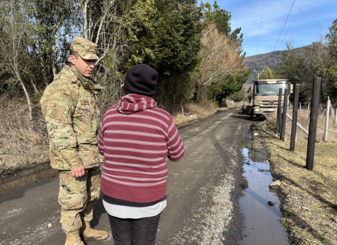 Se realizan mejoras en camino rural de la Comunidad de Llafenco en Pucón