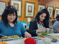 Con una certificación en la biblioteca municipal de Freire se cerró un ciclo de talleres de artesanía desarrollados durante julio