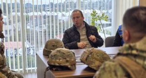 Preparativos ante alerta por riesgo de tsunami en la comuna de Toltén movilizan a autoridades y comunidad