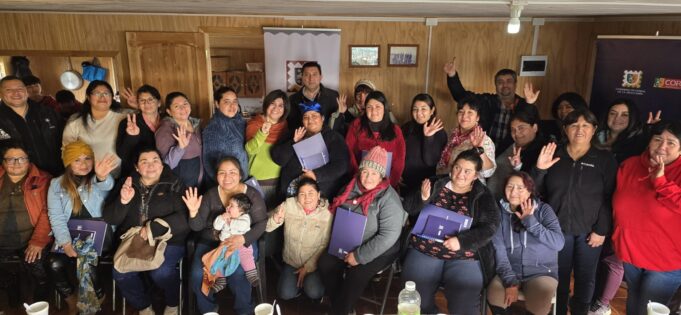Gobierno de La Araucanía comparte avances de la Política Pública Regional de Fomento Productivo con mujeres de la pesca artesanal