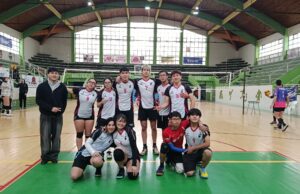 Se da inicio a la primera fecha de la liga mixta de voleibol en Lautaro