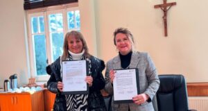 Municipio de Pitrufquén firma importante convenio de colaboración con la Universidad Católica de Temuco