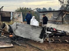 Mujer fue encontrada muerta entre los escombros de una casa siniestrada en Temuco: investigan el hecho