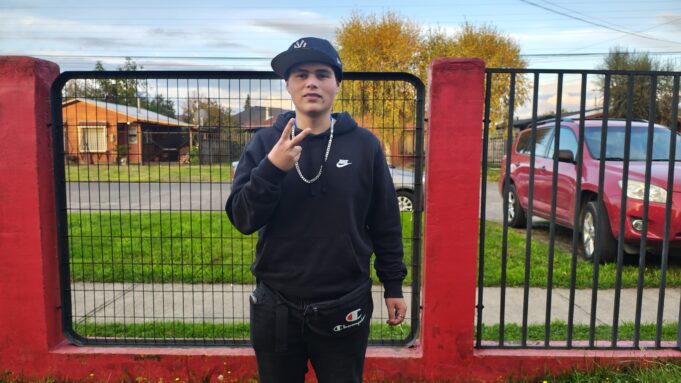 Joven talento urbano de Pitrufquén sueña con llevar su música al escenario