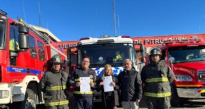 Bomberos accederán a descuentos en Beer Bar 1898 y Café El Árbol gracias a nuevo convenio en Pitrufquén
