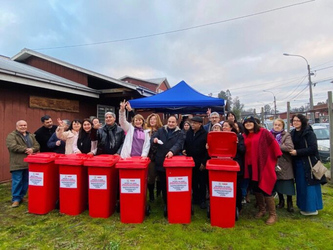 Villa Los Poetas recibe proyecto de contenedores domiciliarios con apoyo del gobierno regional y la municipalidad de Pitrufquén