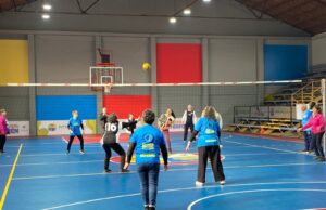 El newcom: el nuevo deporte para personas mayores que promete masificarse en Pitrufquén