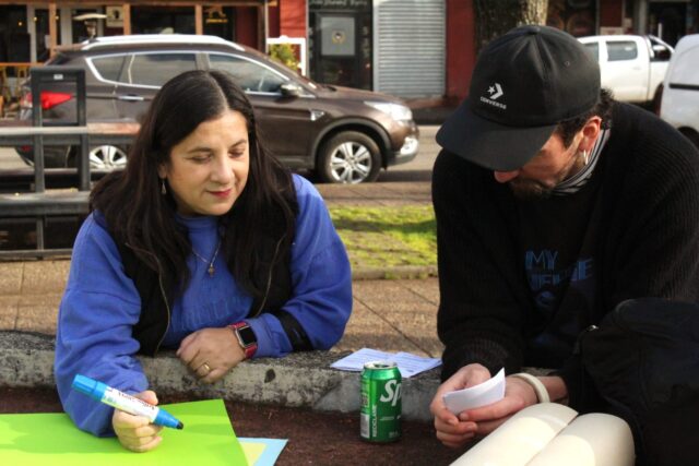 Psicólogos voluntarios realizaron inédita “clínica placera” en Pitrufquén para hablar de salud mental