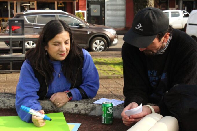 Psicólogos voluntarios realizaron inédita “clínica placera” en Pitrufquén para hablar de salud mental