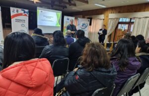 Emprendedores de Freire valoran interesante charla que abordó temas de formalización de proyectos