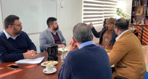 Municipio, seremi de energía y oficina comunal del Sernac se reúnen para ver compensación por cortes de luz en Pitrufquén