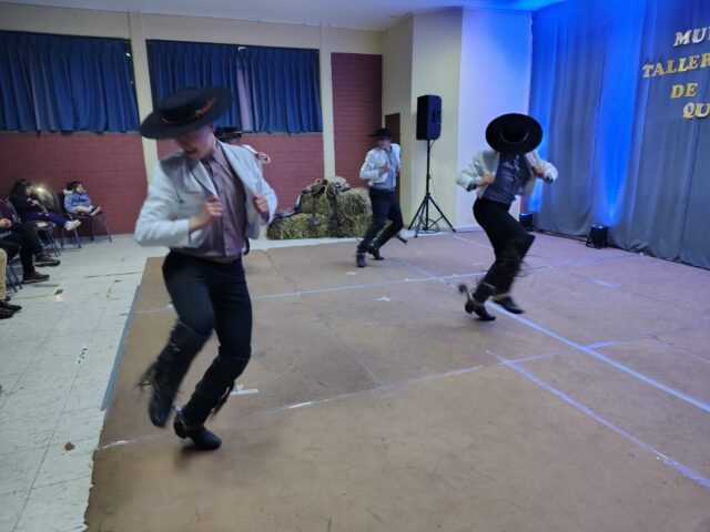 Con pañuelos al viento: Quepe recibió atractiva muestra de taller municipal de cueca