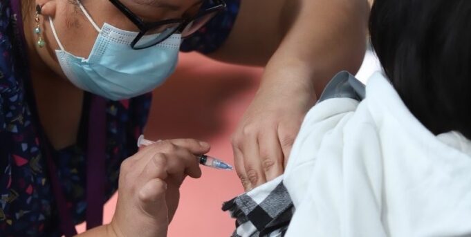 En pleno proceso se encuentra la campaña de vacunación escolar 2025 en Villarrica