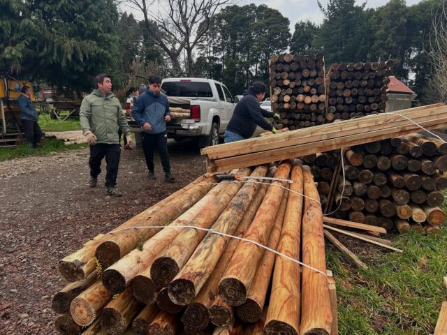 Usuario de Proder Freire recibieron importante aporte para mejorar sus cierres perimetrales y estructuras complementarias