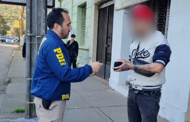 PDI fiscaliza en Temuco a ciudadanos extranjeros vinculados al comercio informal
