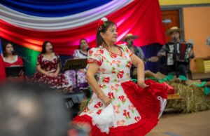 Gorbea define a sus representantes comunales de cueca del adulto mayor y será sede del encuentro provincial