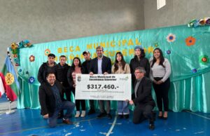 Estudiantes y organizaciones comunitarias de Freire reciben becas y fondos para impulsar sus sueños y proyectos