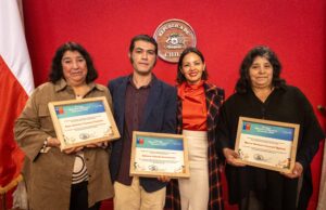En La Moneda dos representantes de La Araucanía son reconocidos con el Premio Maestra y Maestro Artesano