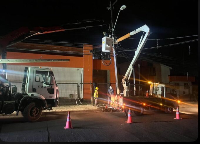 Frontel informa que se han registrado más de 140 postes chocados de enero a junio de este año