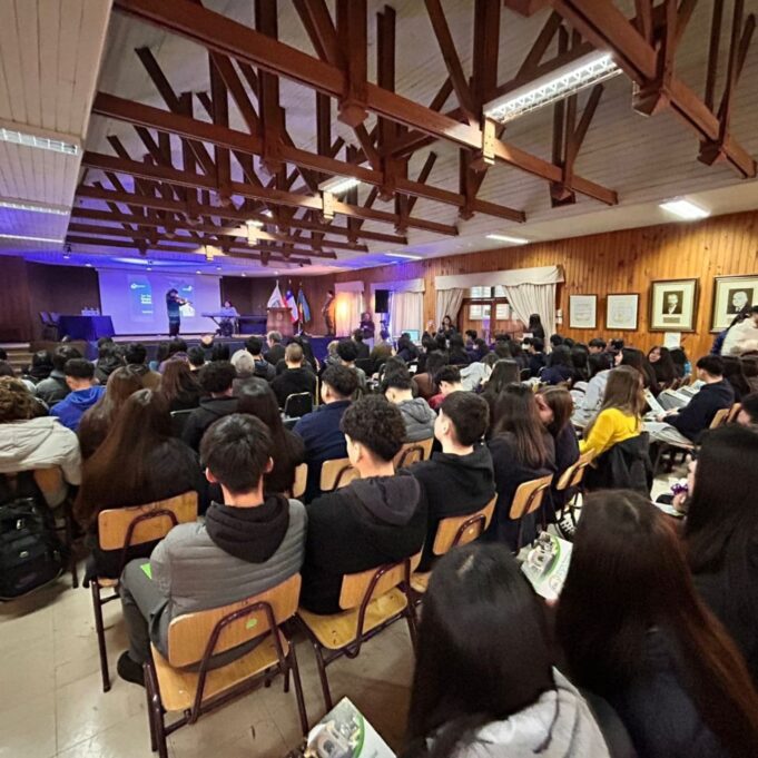 Oficina Municipal de la Juventud de Freire organizó exitoso seminario para estudiantes del territorio