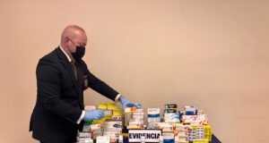 En sector céntrico de Temuco: PDI detiene a sujeto por venta ilegal de fármacos