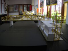 De fierros a futuro: estudiantes de arquitectura exponen en Pitrufquén diseños para recuperar la estación ferroviaria