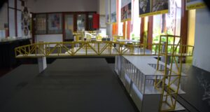 De fierros a futuro: estudiantes de arquitectura exponen en Pitrufquén diseños para recuperar la estación ferroviaria