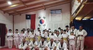 Escuela de taekwondo Marcial Pitrufquén brilló en encuentro deportivo y seminario con presencia de gran master coreano