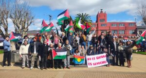 Actividad en la plaza de Armas de Pitrufquén busca acercar la realidad de Gaza a la comunidad local