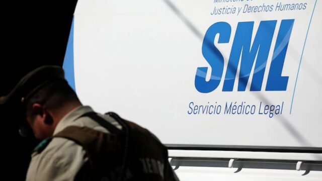 Dos hermanos fallecen al recibir descarga eléctrica mientras ponían mástil en Villarrica