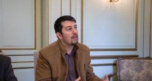 Alcalde de Gorbea, Andrés Romero, destaca avances en vivienda, conectividad ferroviaria e infraestructura comunal