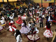 Escuela Cinco de Gorbea da la bienvenida a septiembre con la octava versión de “Pañuelos al Viento”
