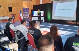Bomberos de la Araucanía se reúnen en Pitrufquén para avanzar en la profesionalización y acreditación de sus unidades Hazmat