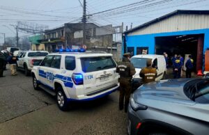 PDI Temuco junto a municipio local realizan clausura definitiva de galpones en feria Pinto dedicados al comercio informal