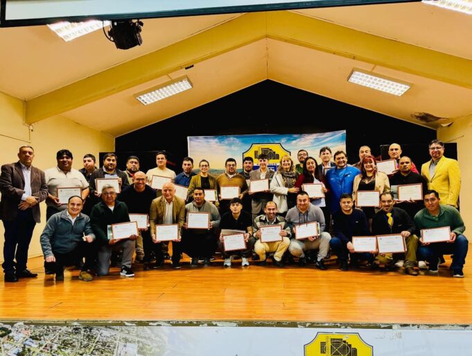 Pitrufquén certifica a más de 25 nuevos técnicos en fútbol infantil