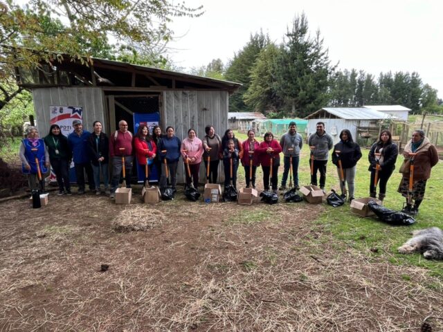 Productores del Territorio Huilio fortalecen prácticas agroecológicas con taller de biofertilizante natural