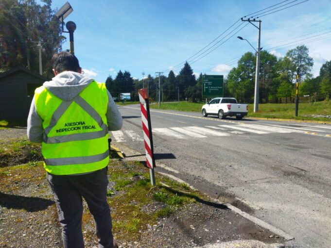 En Pucón lamentan escasos avances en arreglos a caminos y pasos peatonales