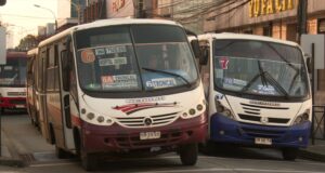 Conductores de cinco líneas de microbuses en Temuco denuncian falta de acuerdo contractual tras inicio del pago electrónico