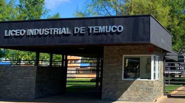 Exigen reajuste salarial: suspenden clases en el liceo Industrial de Temuco por huelga de funcionarios