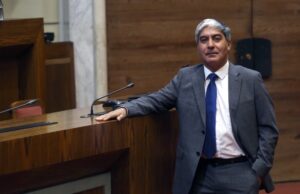 Diputado Leal acusa discriminación ante recorte de presupuesto para entrega de computadores en colegios subvencionados