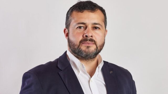 Revelan que un piropo habría desencadenado la agresión en la que funcionario le arrancó la oreja al alcalde de Melipeuco