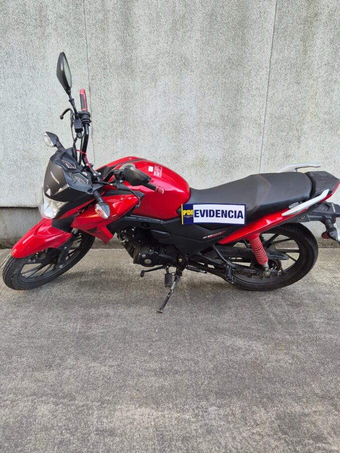 En sector Amanecer: PDI recupera motocicleta avaluada en un millón 200 mil pesos