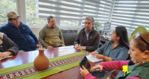 Alcalde y dirigentes de sectores rurales de Freire sostienen reuniones con Vialidad y CONAF por afectaciones en el camino Imilco–Las Quilas