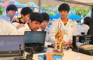 Estudiantes del liceo Bicentenario Politécnico Pitrufquén destacan sus habilidades y creatividad en tradicional muestra anual