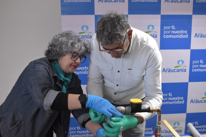 Capacitan a líderes vecinales en cuidado de medidores de agua