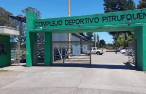 Futbolistas locales piden igualdad de acceso al complejo deportivo de Pitrufquén